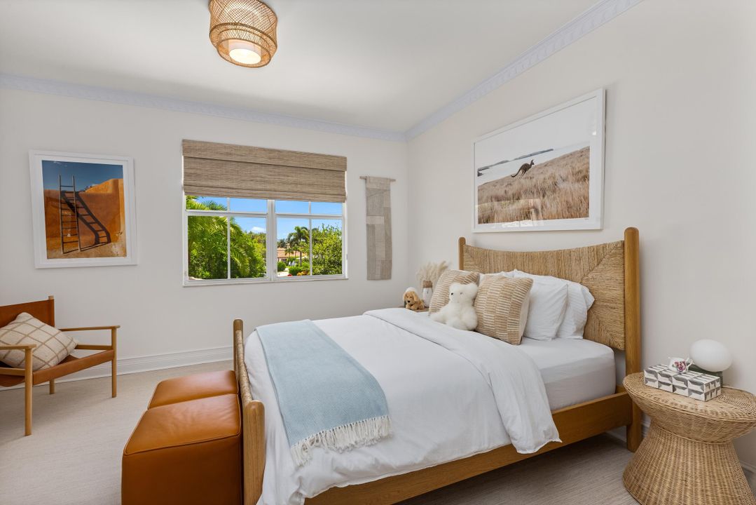 Под контрактом: $5,750,000 (5 спален, 7 ванн, 6051 Квадратных фут)