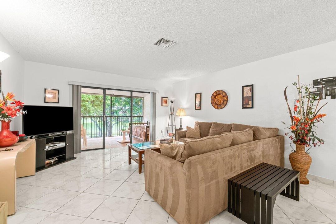 Active With Contract: $5,500 (2 beds, 2 baths, 1388 Square Feet)