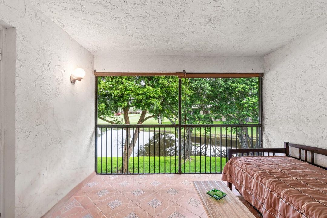 Active With Contract: $5,500 (2 beds, 2 baths, 1388 Square Feet)