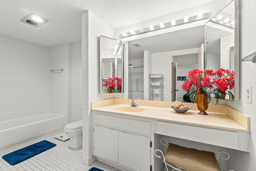 Active With Contract: $5,500 (2 beds, 2 baths, 1388 Square Feet)