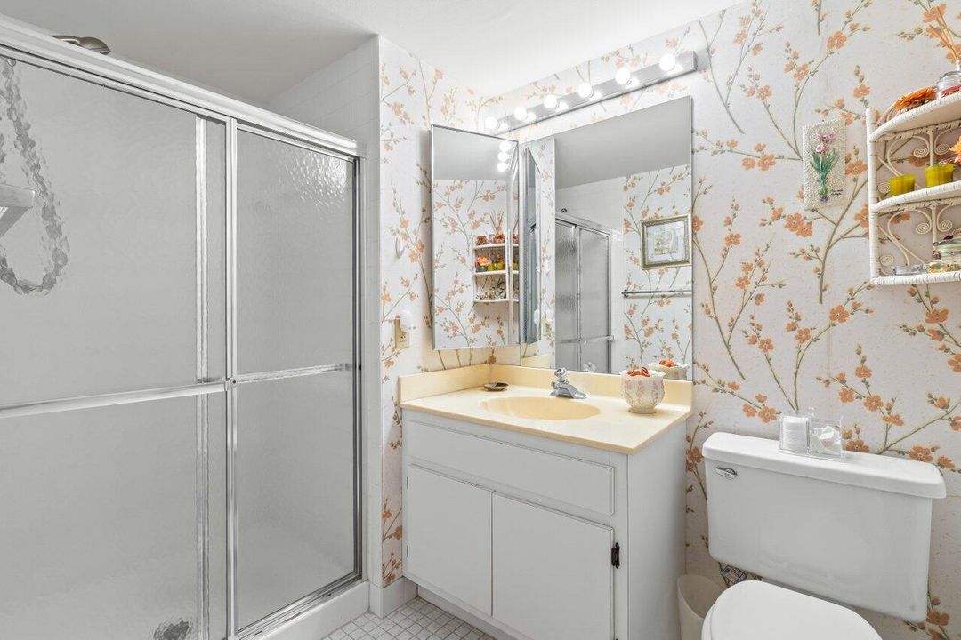 Active With Contract: $5,500 (2 beds, 2 baths, 1388 Square Feet)