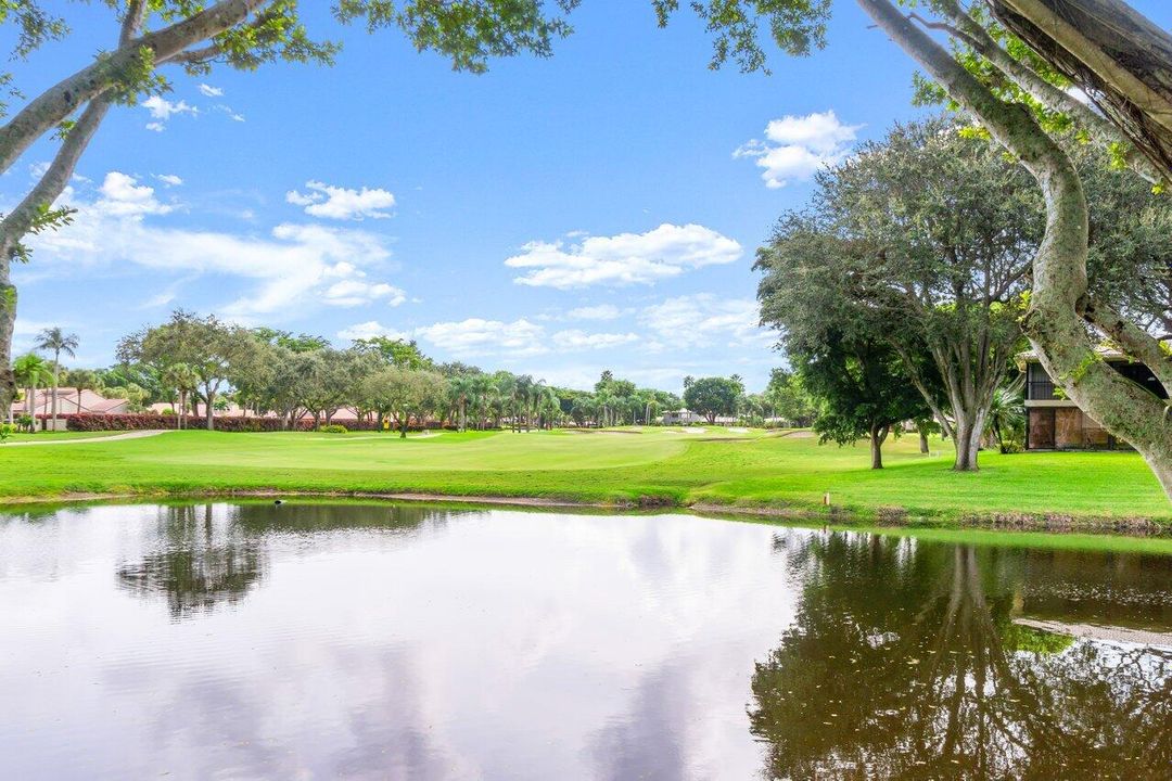 Active With Contract: $5,500 (2 beds, 2 baths, 1388 Square Feet)