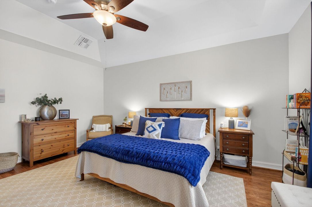 For Sale: $535,000 (3 beds, 2 baths, 1964 Square Feet)