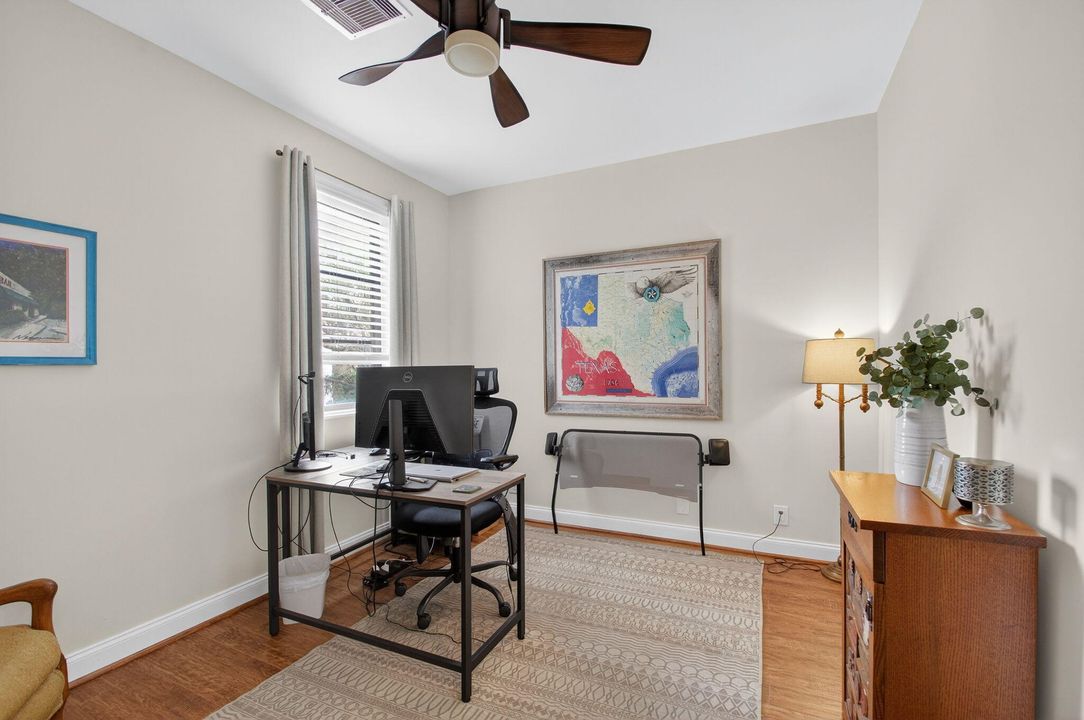 For Sale: $535,000 (3 beds, 2 baths, 1964 Square Feet)