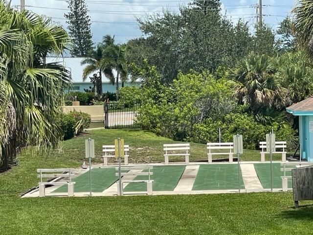 На продажу: $99,999 (2 спален, 2 ванн, 1272 Квадратных фут)