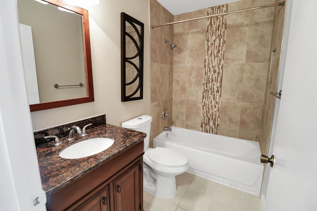 Active With Contract: $159,000 (2 beds, 2 baths, 884 Square Feet)