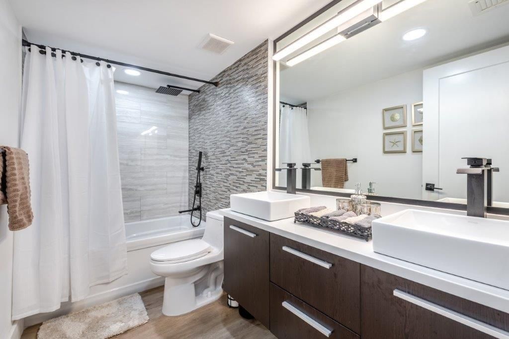 Под контрактом: $5,500 (2 спален, 2 ванн, 1500 Квадратных фут)