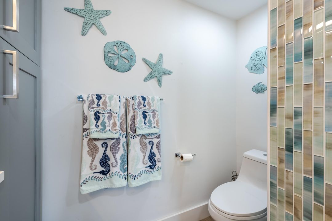 Под контрактом: $5,500 (2 спален, 2 ванн, 1500 Квадратных фут)