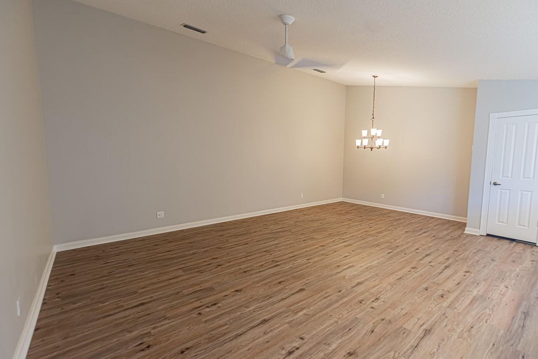 For Sale: $231,000 (2 beds, 2 baths, 1152 Square Feet)