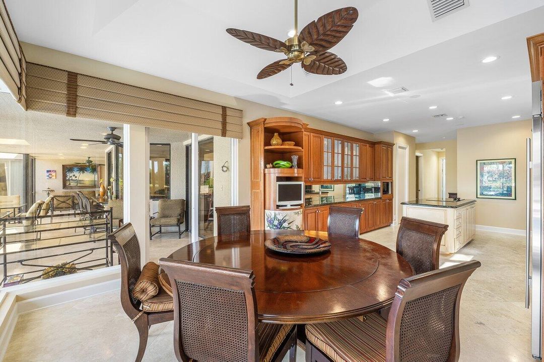 Activo con contrato: $1,999,000 (4 camas, 5 baños, 4517 Pies cuadrados)