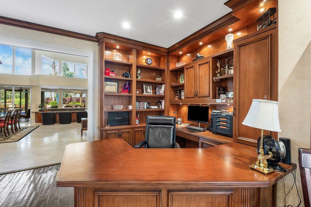 Activo con contrato: $1,999,000 (4 camas, 5 baños, 4517 Pies cuadrados)