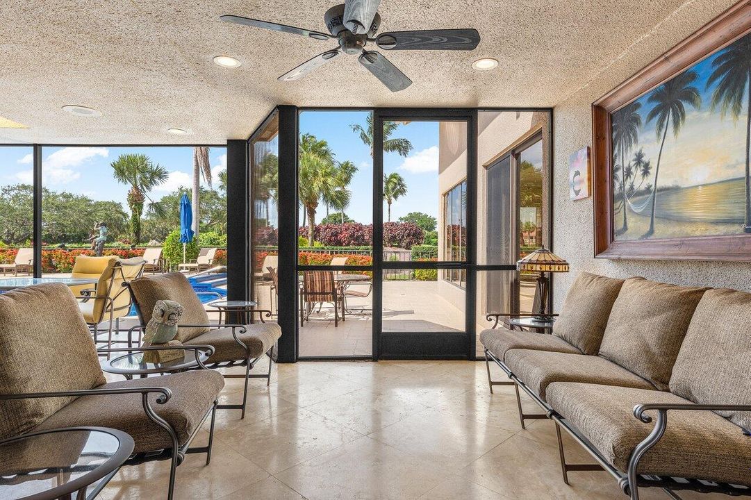 Activo con contrato: $1,999,000 (4 camas, 5 baños, 4517 Pies cuadrados)