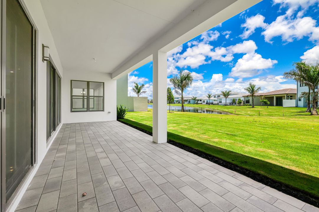 В аренду: $14,500 (5 спален, 5 ванн, 4002 Квадратных фут)