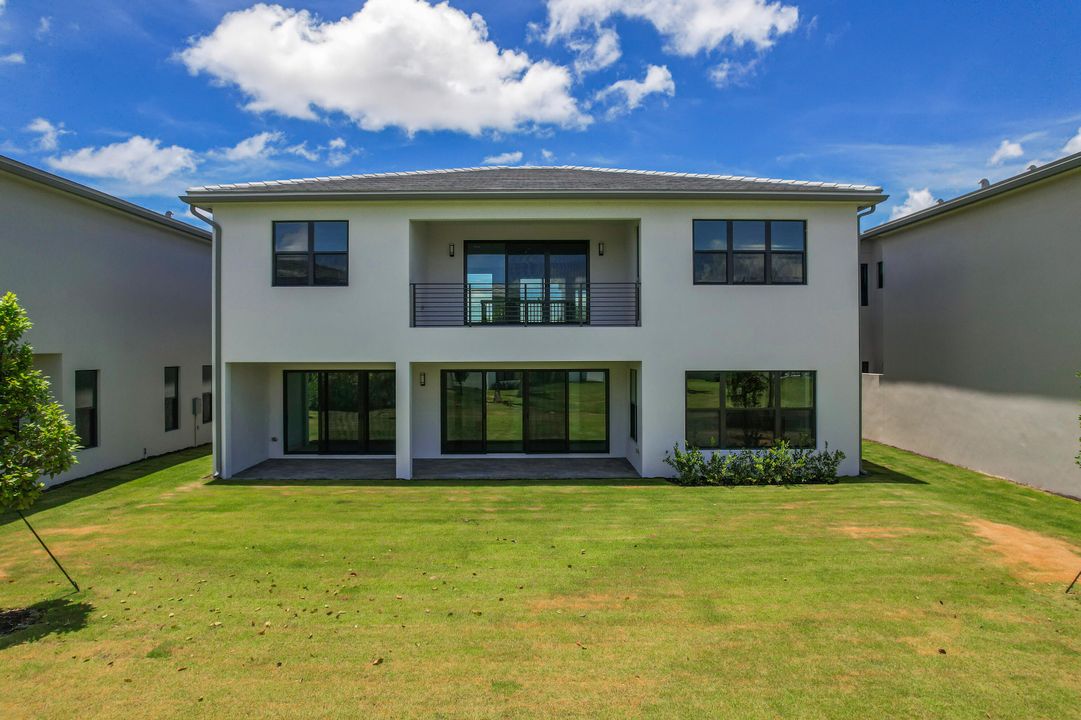 В аренду: $14,500 (5 спален, 5 ванн, 4002 Квадратных фут)