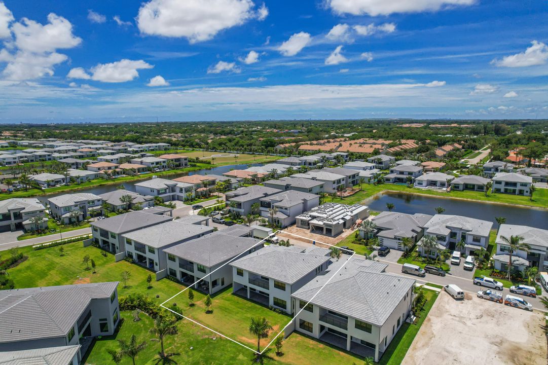 В аренду: $14,500 (5 спален, 5 ванн, 4002 Квадратных фут)