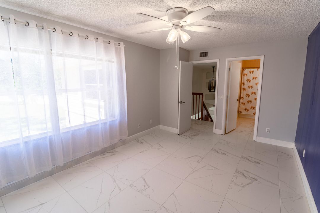 For Sale: $270,000 (2 beds, 2 baths, 1374 Square Feet)