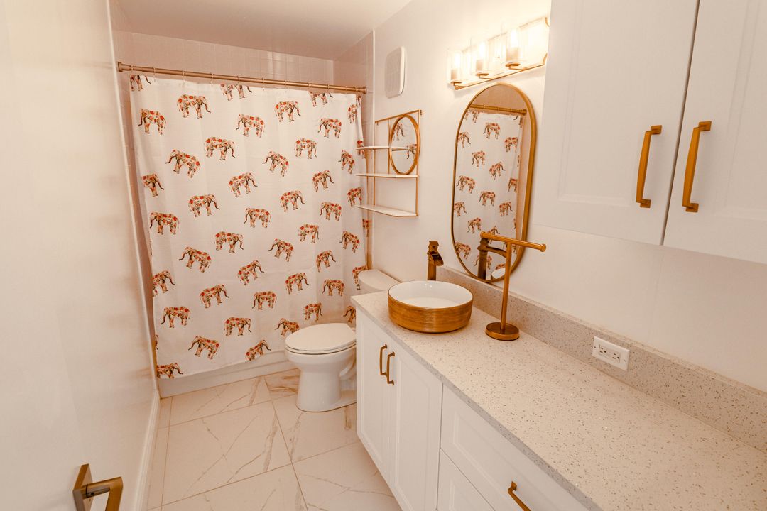 For Sale: $270,000 (2 beds, 2 baths, 1374 Square Feet)