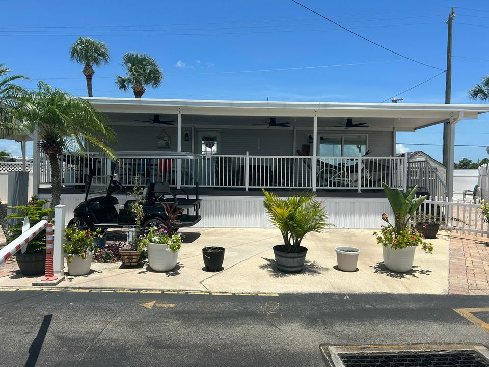 For Sale: $159,000 (1 beds, 1 baths, 509 Square Feet)