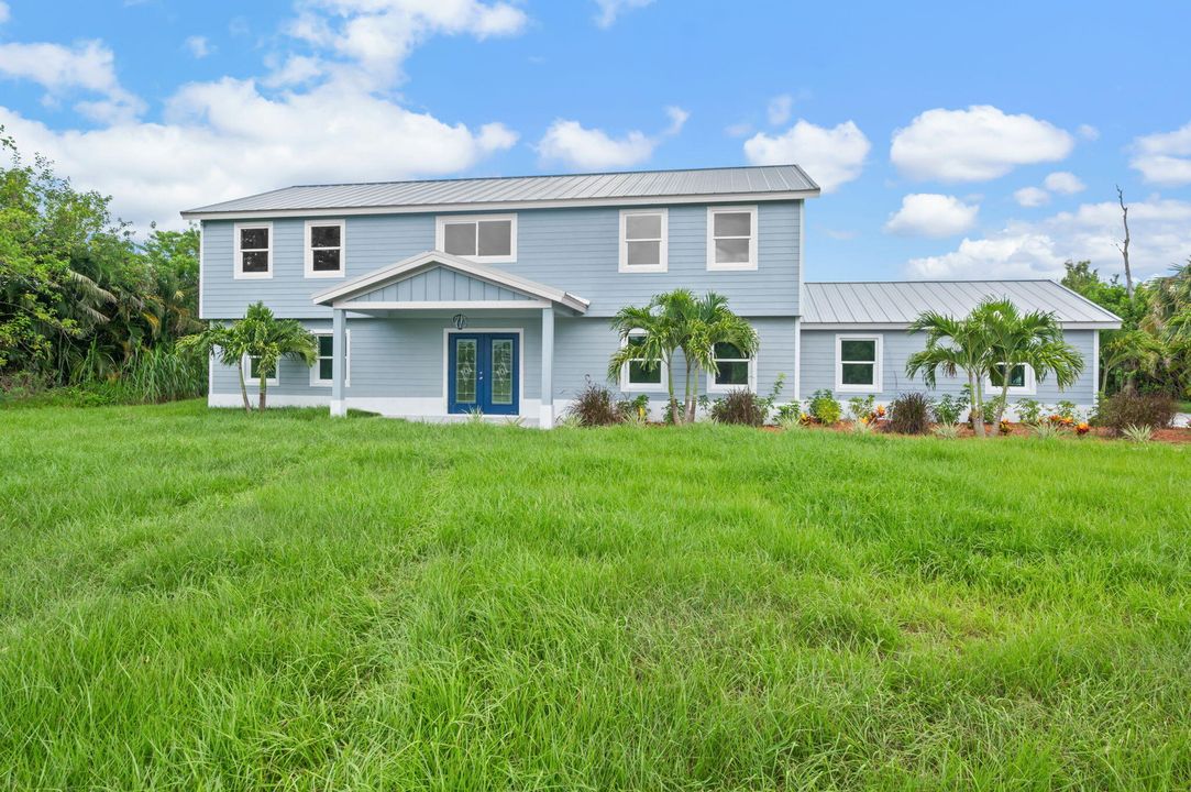 Vendido Recientemente: $979,900 (6 camas, 4 baños, 3437 Pies cuadrados)