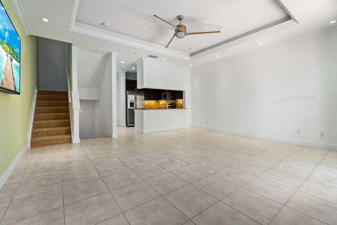 For Sale: $764,900 (3 beds, 3 baths, 1517 Square Feet)