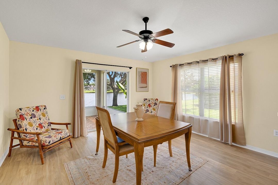 Activo con contrato: $375,000 (4 camas, 2 baños, 1863 Pies cuadrados)