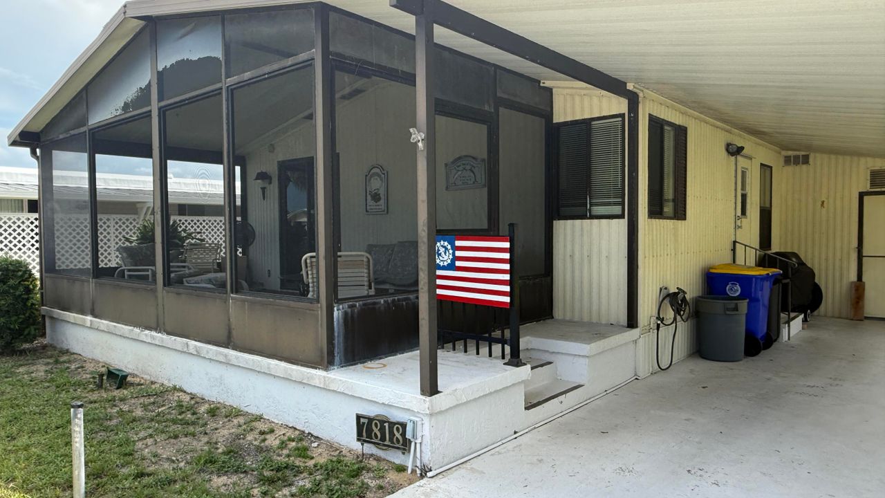 For Sale: $179,000 (2 beds, 2 baths, 960 Square Feet)