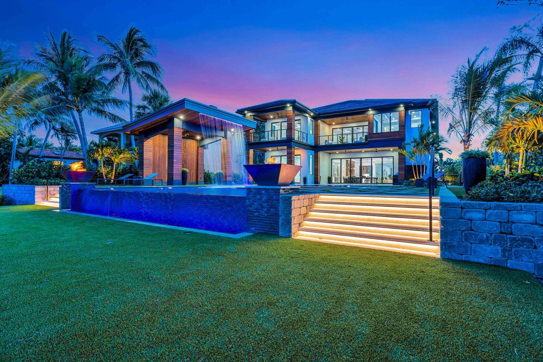 For Sale: $8,999,999 (7 beds, 8 baths, 8475 Square Feet)