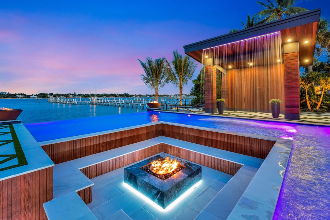 For Sale: $8,999,999 (7 beds, 8 baths, 8475 Square Feet)