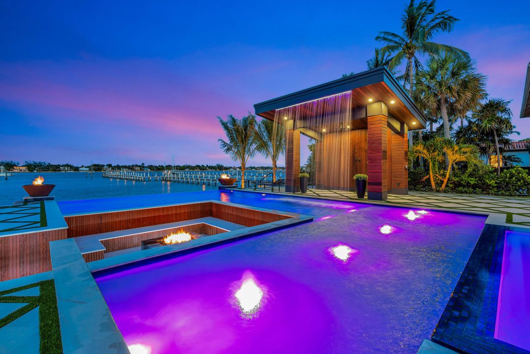 For Sale: $8,999,999 (7 beds, 8 baths, 8475 Square Feet)