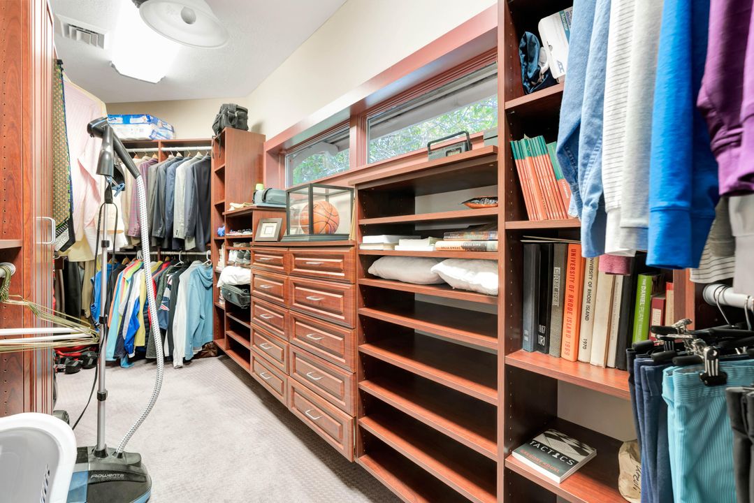 На продажу: $990,000 (3 спален, 3 ванн, 3513 Квадратных фут)