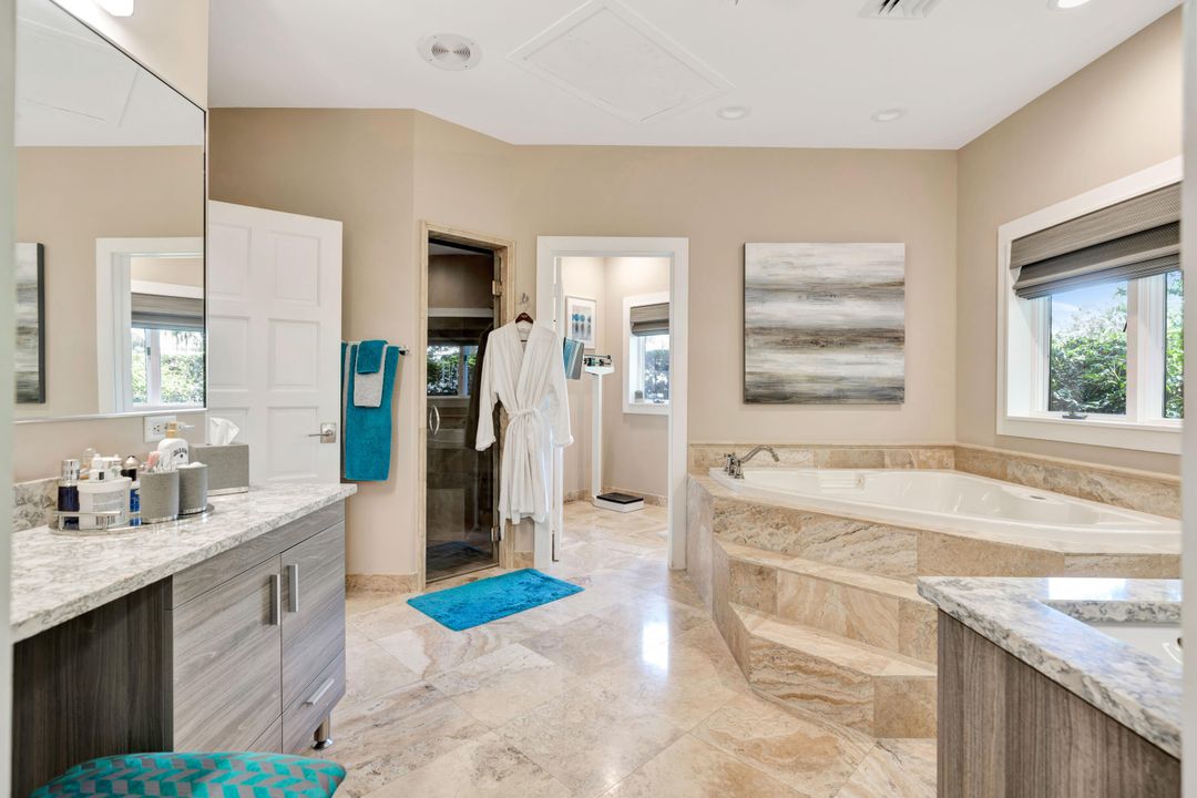 На продажу: $990,000 (3 спален, 3 ванн, 3513 Квадратных фут)