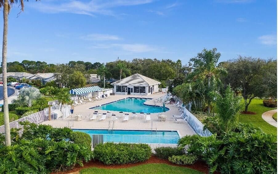 For Sale: $231,000 (2 beds, 2 baths, 1152 Square Feet)