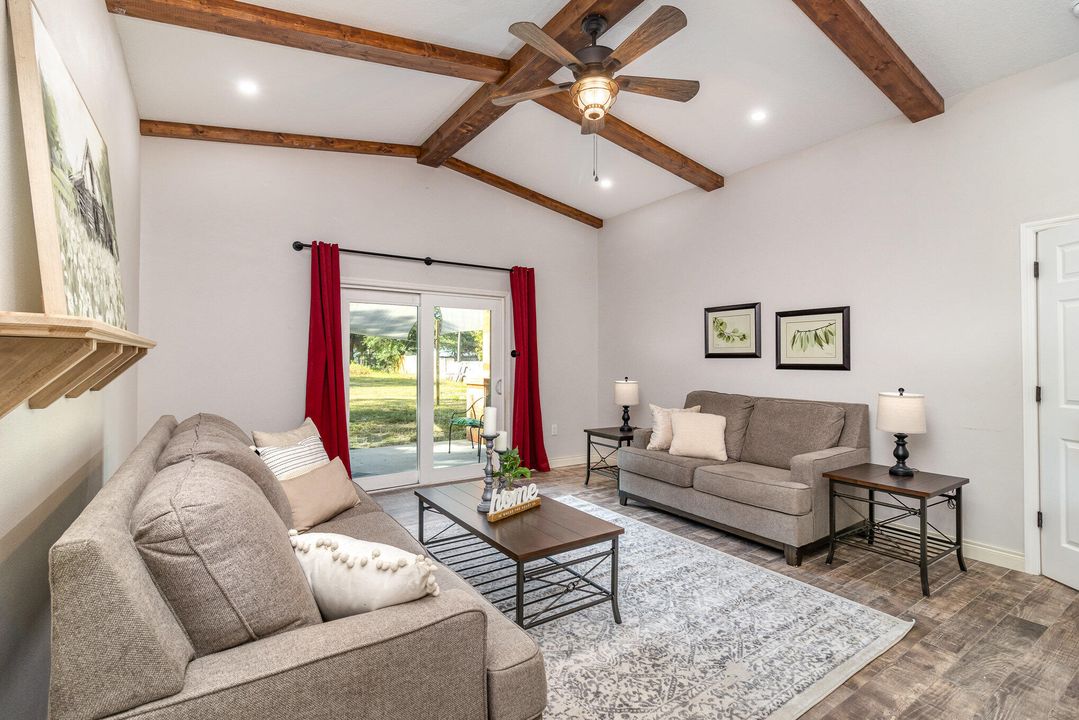 Active With Contract: $350,000 (4 beds, 3 baths, 2184 Square Feet)