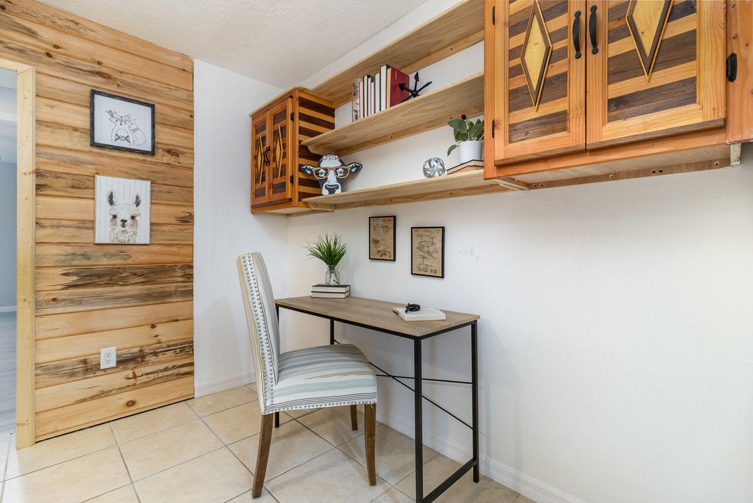 Active With Contract: $350,000 (4 beds, 3 baths, 2184 Square Feet)