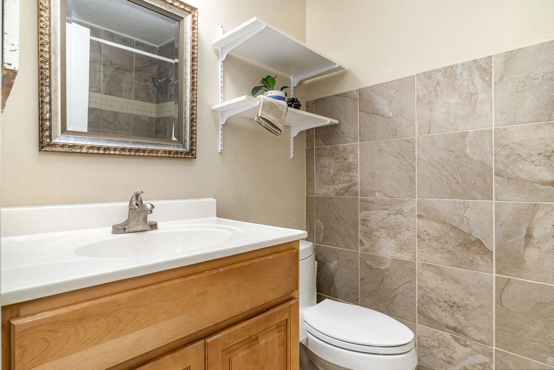 Active With Contract: $350,000 (4 beds, 3 baths, 2184 Square Feet)