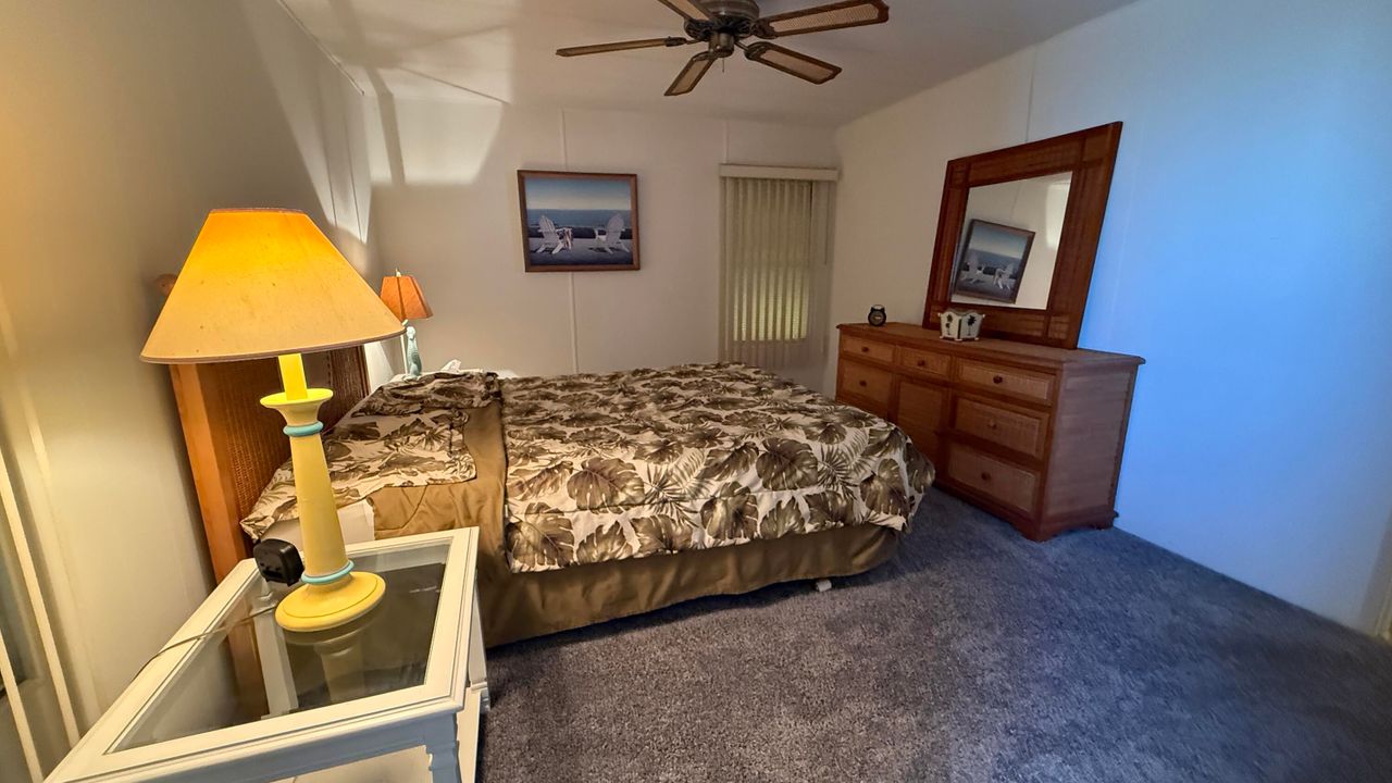 For Sale: $179,000 (2 beds, 2 baths, 960 Square Feet)