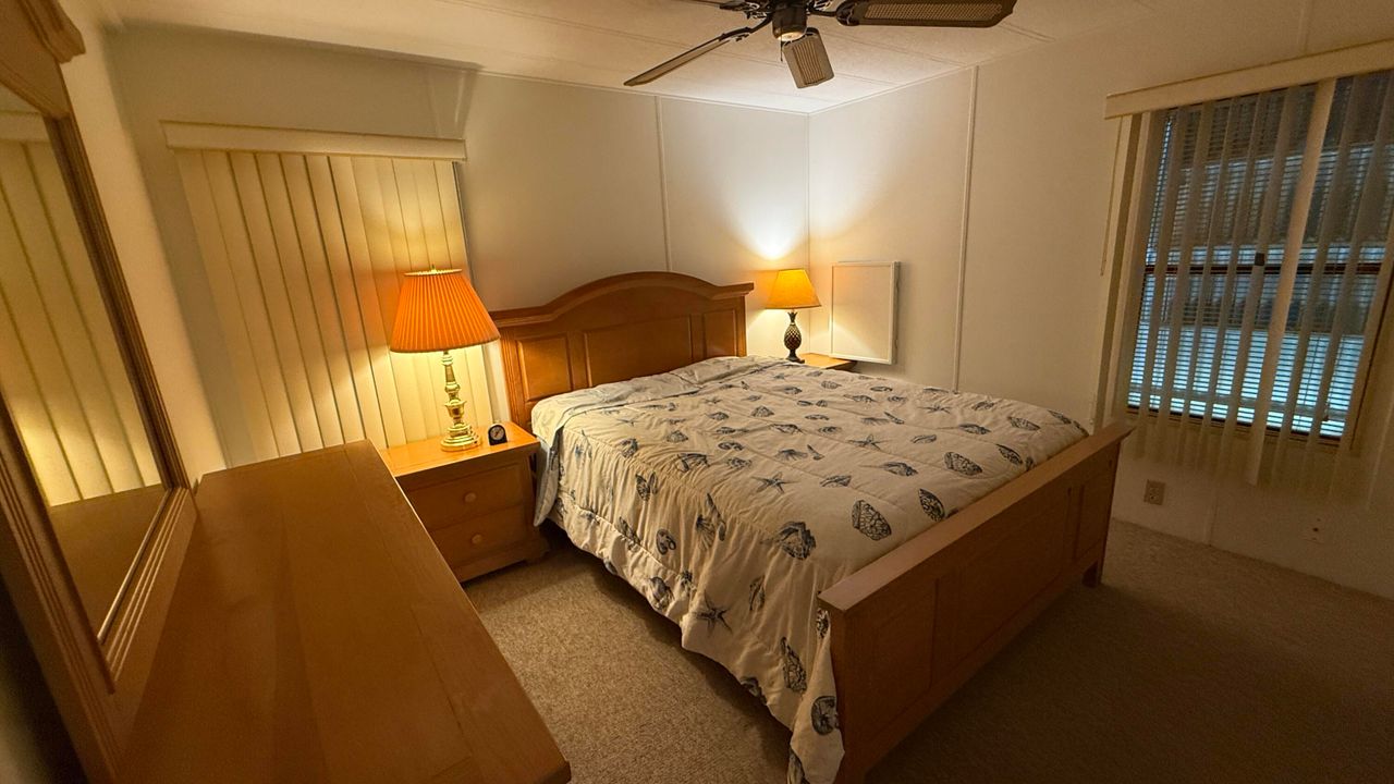 For Sale: $179,000 (2 beds, 2 baths, 960 Square Feet)