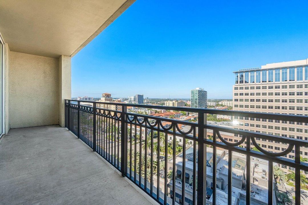 Activo con contrato: $745,000 (2 camas, 2 baños, 1226 Pies cuadrados)