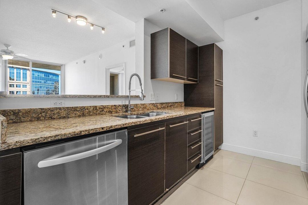 Activo con contrato: $745,000 (2 camas, 2 baños, 1226 Pies cuadrados)