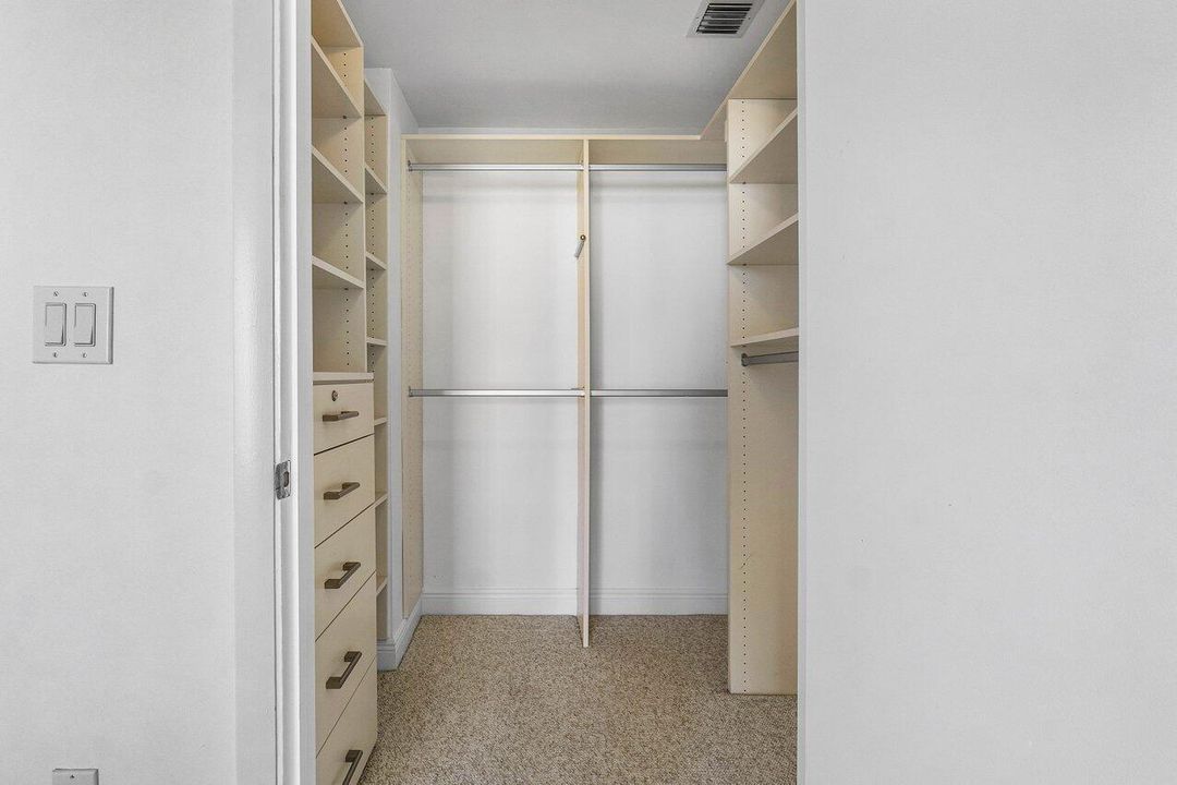 Activo con contrato: $745,000 (2 camas, 2 baños, 1226 Pies cuadrados)