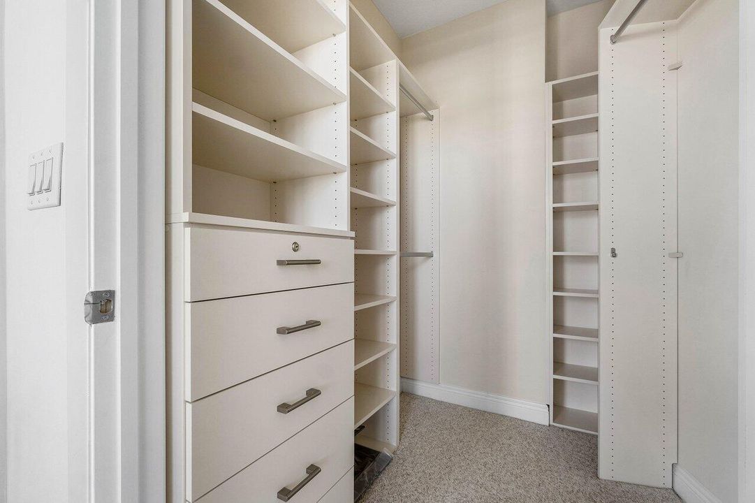 Activo con contrato: $745,000 (2 camas, 2 baños, 1226 Pies cuadrados)