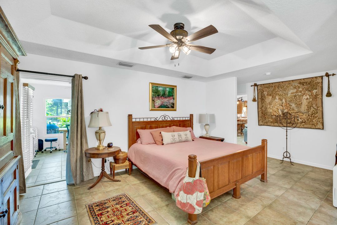 En Venta: $850,000 (3 camas, 2 baños, 2468 Pies cuadrados)