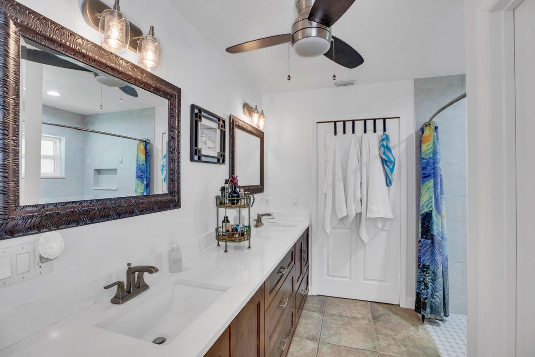 En Venta: $850,000 (3 camas, 2 baños, 2468 Pies cuadrados)