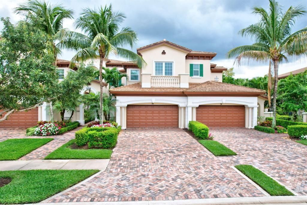 Recientemente alquilado: $5,200 (2 camas, 2 baños, 2124 Pies cuadrados)