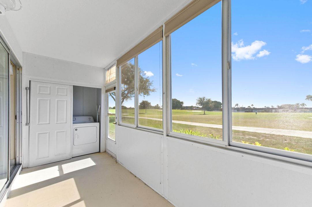 待售: $89,900 (1 贝兹, 1 浴室, 726 平方英尺)