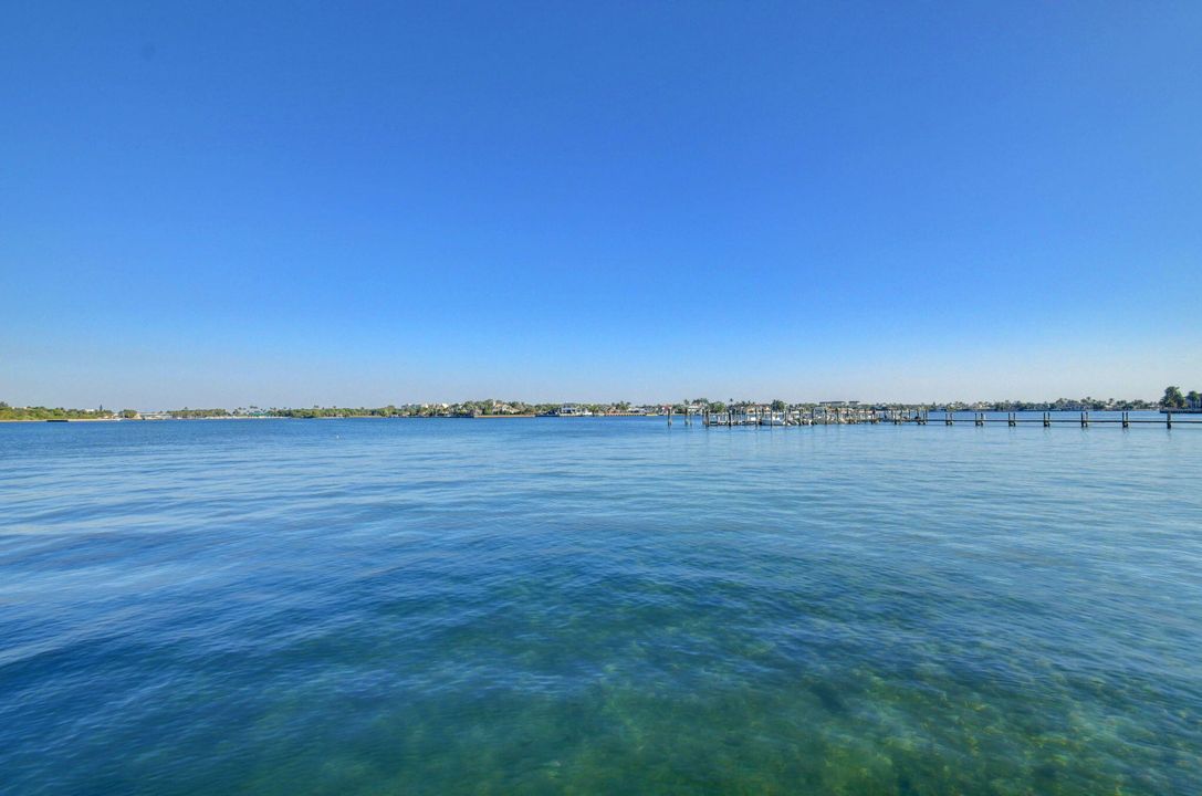 待售: $129,900 (1 贝兹, 1 浴室, 577 平方英尺)