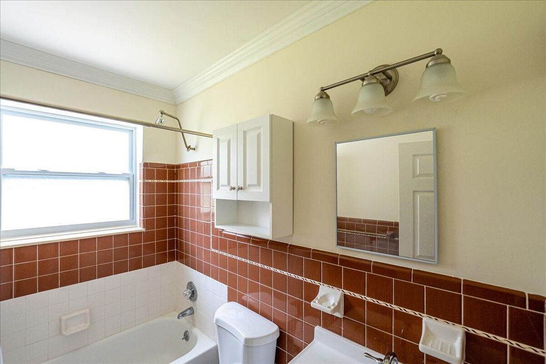 En Venta: $845,000 (2 camas, 2 baños, 1372 Pies cuadrados)