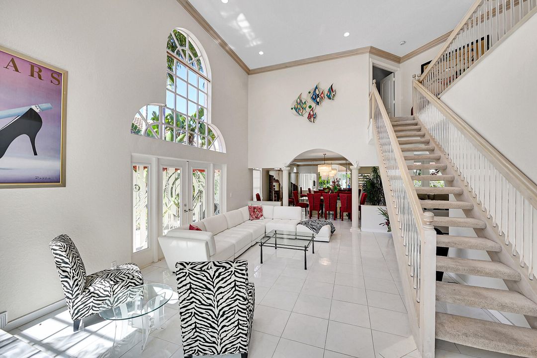 For Sale: $1,650,000 (3 beds, 2 baths, 2701 Square Feet)