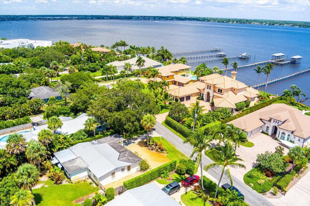 En Venta: $845,000 (2 camas, 2 baños, 1372 Pies cuadrados)