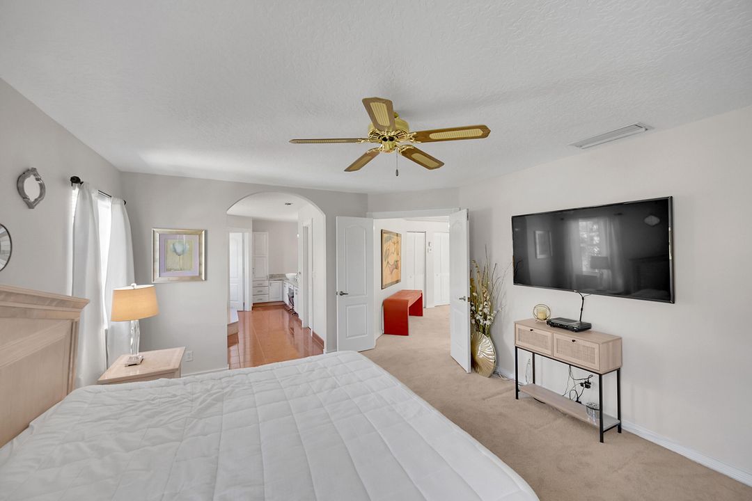 For Sale: $1,650,000 (3 beds, 2 baths, 2701 Square Feet)